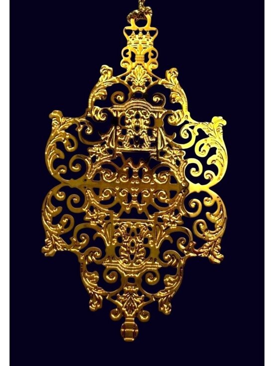 Colonial Williamsburg Other - Vintage Colonial Williamsburg Christmas Ornament 24K Gold Finish Filigree 3"